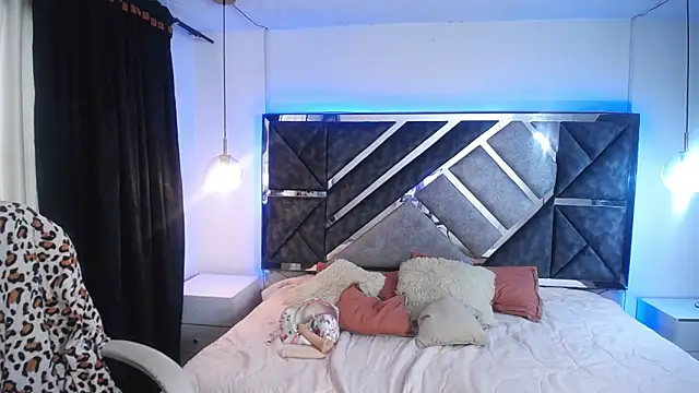 lizha milf online show from March 2025 10:54:01 PM