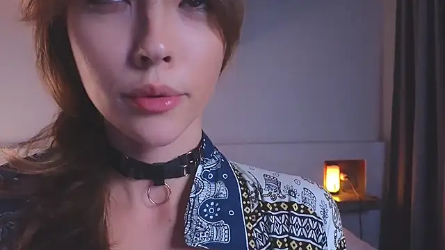 Snapshot of DemiDee chatting on January 2025 11:12:02 AM DemiDee online show from January 2025 11:12:02 AM