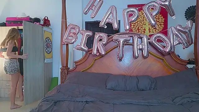 Snapshot of DemiDee chatting on February 2025 09:53:02 AM DemiDee online show from February 2025 09:53:02 AM