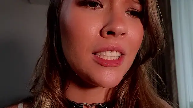 Snapshot of DemiDee chatting on October 2025 10:57:02 AM DemiDee online show from October 2025 10:57:02 AM