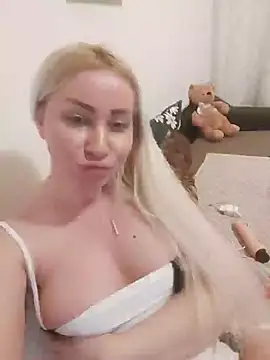 visnjica online show from March 2025 10:38:02 PM