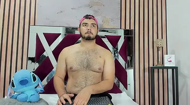 Snapshot of donatovolga chatting on February 2025 02:24:02 AM donatovolga online show from February 2025 02:24:02 AM