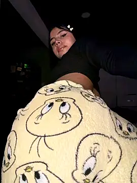 Laura-Khalifa online show from March 2026 06:35:01 AM