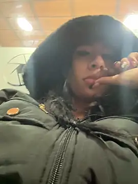 Snapshot of melissa_becraft chatting on December 2025 06:05:02 PM melissa becraft online show from December 2025 06:05:02 PM