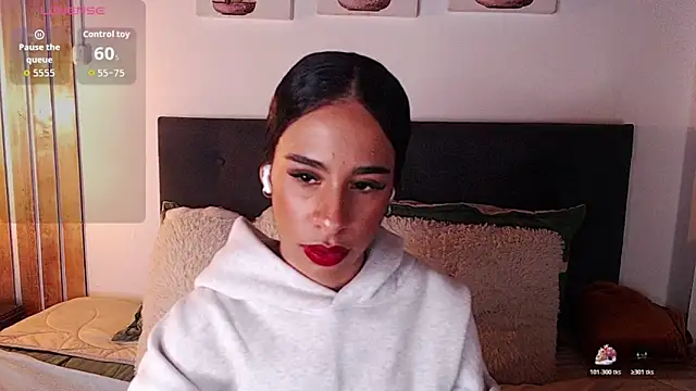 Snapshot of melissa_becraft chatting on January 2026 12:48:01 AM melissa becraft online show from January 2026 12:48:01 AM