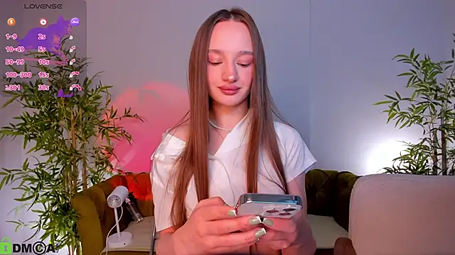 Snapshot of miiss__lulu chatting on May 2026 01:11:02 AM miiss lulu online show from May 2026 01:11:02 AM