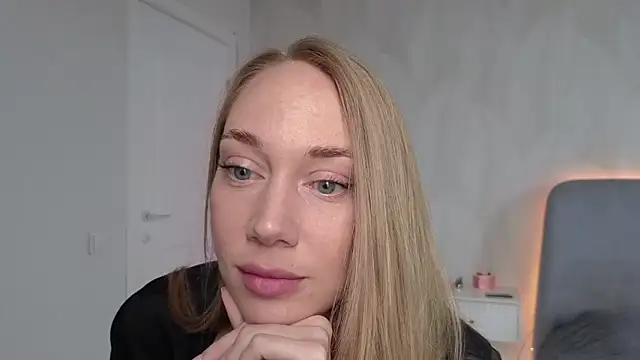 Snapshot of Engel_13 chatting on September 2025 09:42:02 AM Engel 13 online show from September 2025 09:42:02 AM
