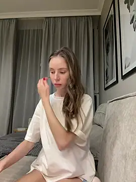 RosieMills online show from March 2026 05:04:01 PM