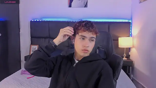 Aiiden 15 online show from October 2025 12:04:02 PM