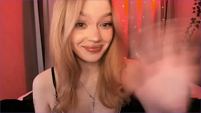 MiaRanki online show from April 2026 08:28:02 PM