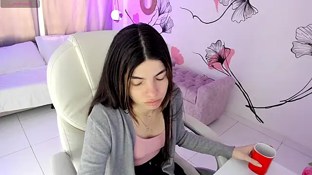 Isabela Fiorelli online show from February 2026 01:30:02 PM