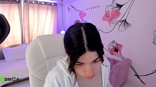 Isabela Fiorelli online show from July 2026 02:23:01 PM