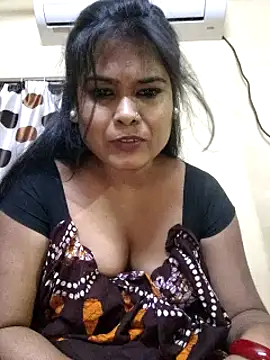 Snapshot of BOLDBEAUTY09 chatting on February 2025 04:32:01 PM BOLDBEAUTY09 online show from February 2025 04:32:01 PM