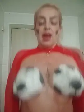 SophieWinsloow online show from June 2026 03:39:02 PM