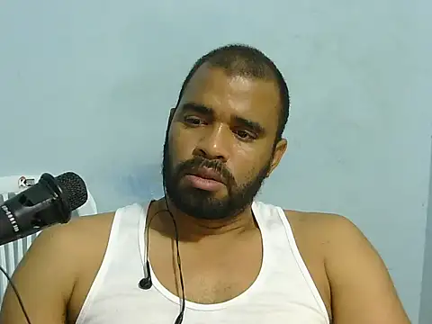 Snapshot of YOX22 chatting on June 2026 12:41:02 AM YOX22 online show from June 2026 12:41:02 AM