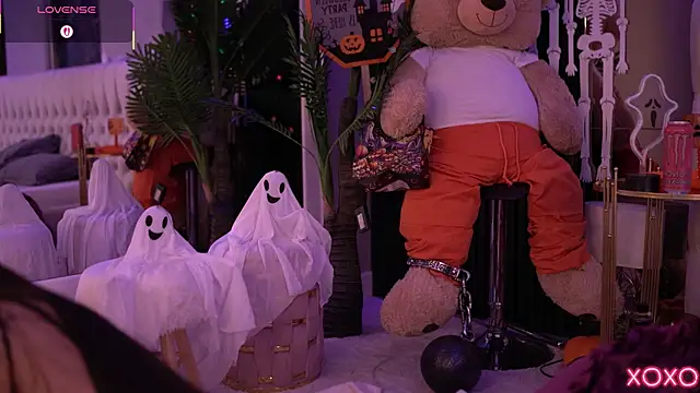 SashaFerrera online show from October 2025 07:48:02 PM