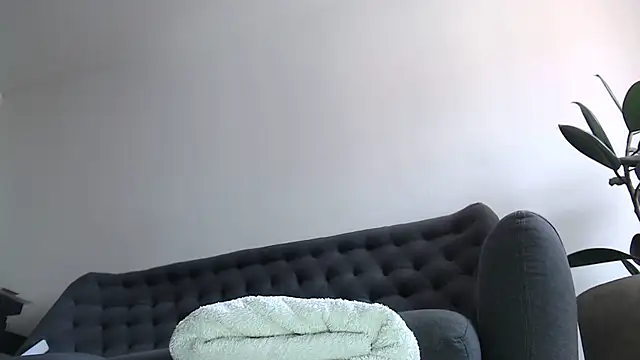 nofacecali online show from March 2025 06:52:01 PM