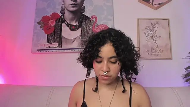 Dhalila  online show from March 2025 04:35:02 AM