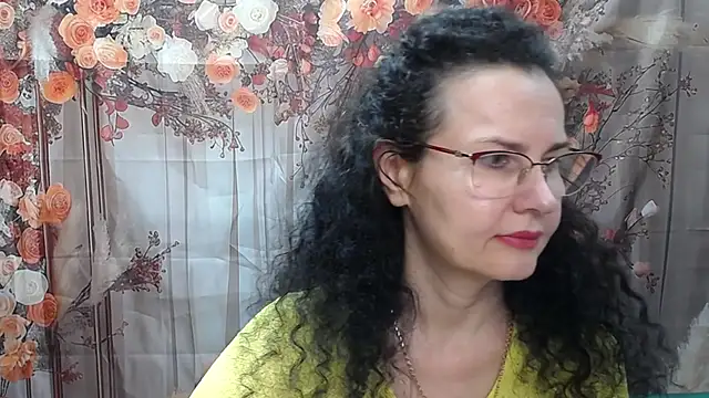 Snapshot of Miroslava_Happi chatting on May 2026 05:45:02 AM Miroslava Happi online show from May 2026 05:45:02 AM