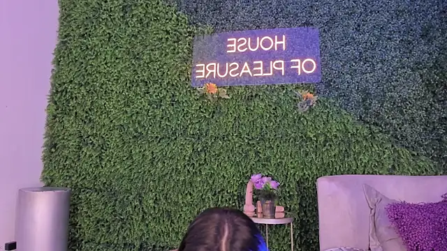 emmiily z online show from March 2025 09:51:02 AM