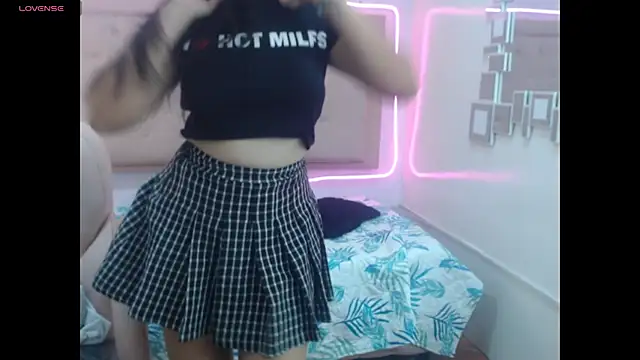 honnielane online show from February 2025 03:49:01 PM