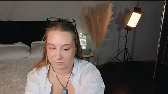 Snapshot of Saint_Vicious chatting on October 2025 08:29:02 PM Saint Vicious online show from October 2025 08:29:02 PM