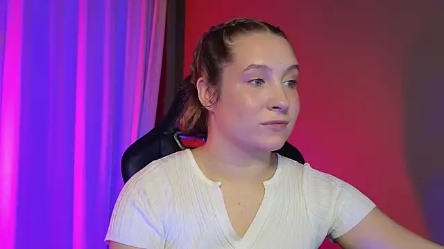 Snapshot of Saint_Vicious chatting on October 2025 08:21:02 PM Saint Vicious online show from October 2025 08:21:02 PM