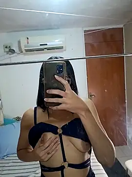 Snapshot of JuliaSalvaa chatting on March 2025 06:18:01 PM JuliaSalvaa online show from March 2025 06:18:01 PM