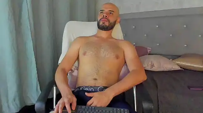 Luke Diaz7 online show from March 2025 03:44:02 AM