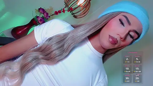 Snapshot of emelly_horny_ chatting on February 2026 07:28:01 PM emelly horny online show from February 2026 07:28:01 PM