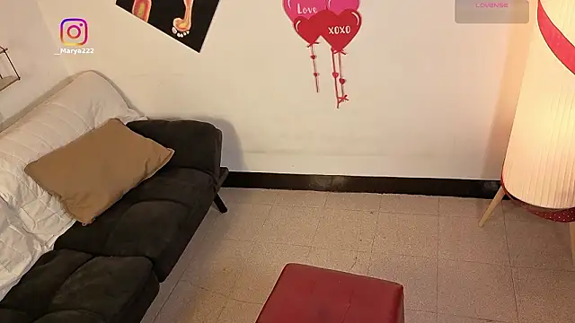 Maryybellax online show from February 2026 11:01:01 PM