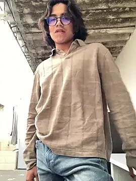 Snapshot of shadowsofgarden chatting on February 2025 02:46:01 PM shadowsofgarden online show from February 2025 02:46:01 PM