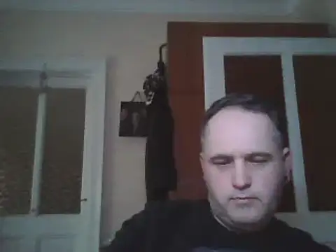 Snapshot of Szolga10 chatting on March 2025 04:24:01 PM Szolga10 online show from March 2025 04:24:01 PM