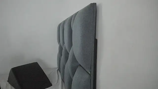 poutyseleny online show from November 2025 10:25:01 AM