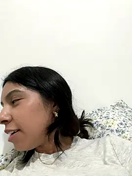 Valeedoll online show from September 2025 04:01:01 AM