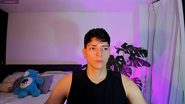  JacobMiller   online show from September 2025 10:00:01 PM