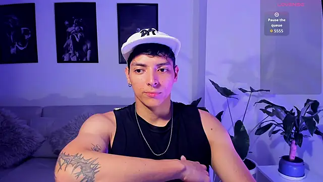 Snapshot of _JacobMiller__ chatting on April 2026 04:13:02 AM JacobMiller online show from April 2026 04:13:02 AM