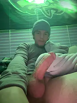 Snapshot of theycallmes3x chatting on February 2025 06:28:01 AM theycallmes3x online show from February 2025 06:28:01 AM