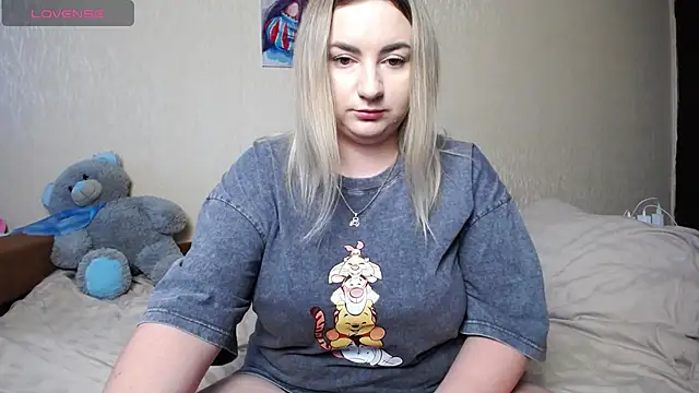 YourSwetiwGirl online show from May 2026 09:27:02 AM