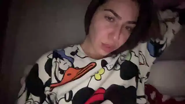 sarrah rossy online show from November 2025 10:26:01 PM