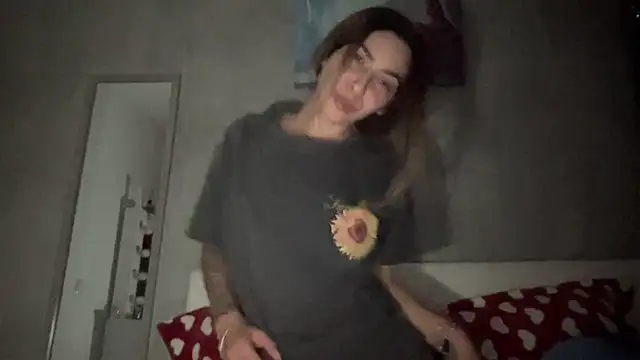 sarrah rossy online show from November 2025 10:20:01 PM