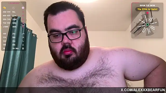 Snapshot of alexxxbear chatting on February 2026 09:24:02 PM alexxxbear online show from February 2026 09:24:02 PM