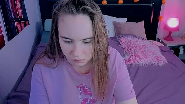 Lika 0ne online show from November 2025 11:03:02 AM