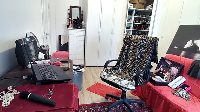 Chanel Noire online show from January 2026 02:10:01 PM