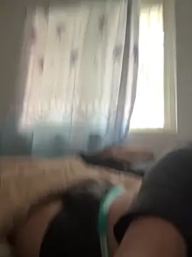 Snapshot of 0W00GIGi chatting on March 2025 02:04:01 AM 0W00GIGi online show from March 2025 02:04:01 AM