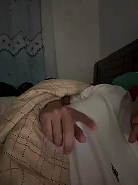 Snapshot of 0W00GIGi chatting on March 2025 01:40:01 PM 0W00GIGi online show from March 2025 01:40:01 PM