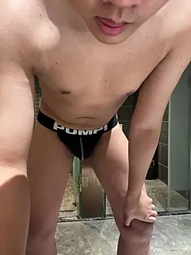 Snapshot of 0W00GIGi chatting on March 2025 03:09:02 AM 0W00GIGi online show from March 2025 03:09:02 AM