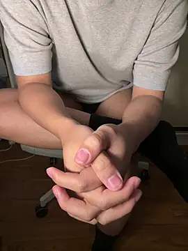 Snapshot of 0W00GIGi chatting on January 2026 07:57:02 AM 0W00GIGi online show from January 2026 07:57:02 AM