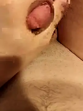 Snapshot of jojolecochon1 chatting on March 2025 04:00:02 PM jojolecochon1 online show from March 2025 04:00:02 PM