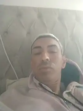 Snapshot of lukas25cmsp chatting on September 2025 10:41:01 AM lukas25cmsp online show from September 2025 10:41:01 AM